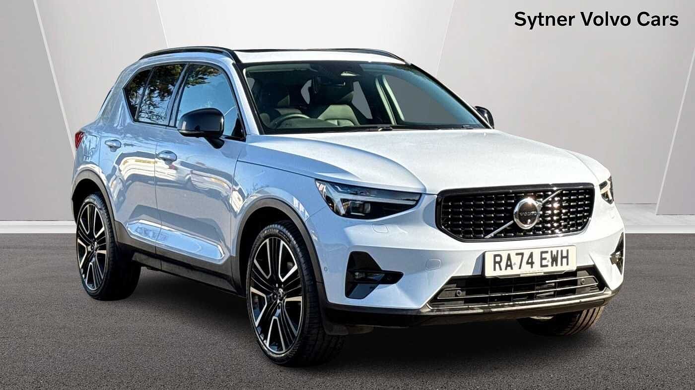 Main listing image - Volvo XC40