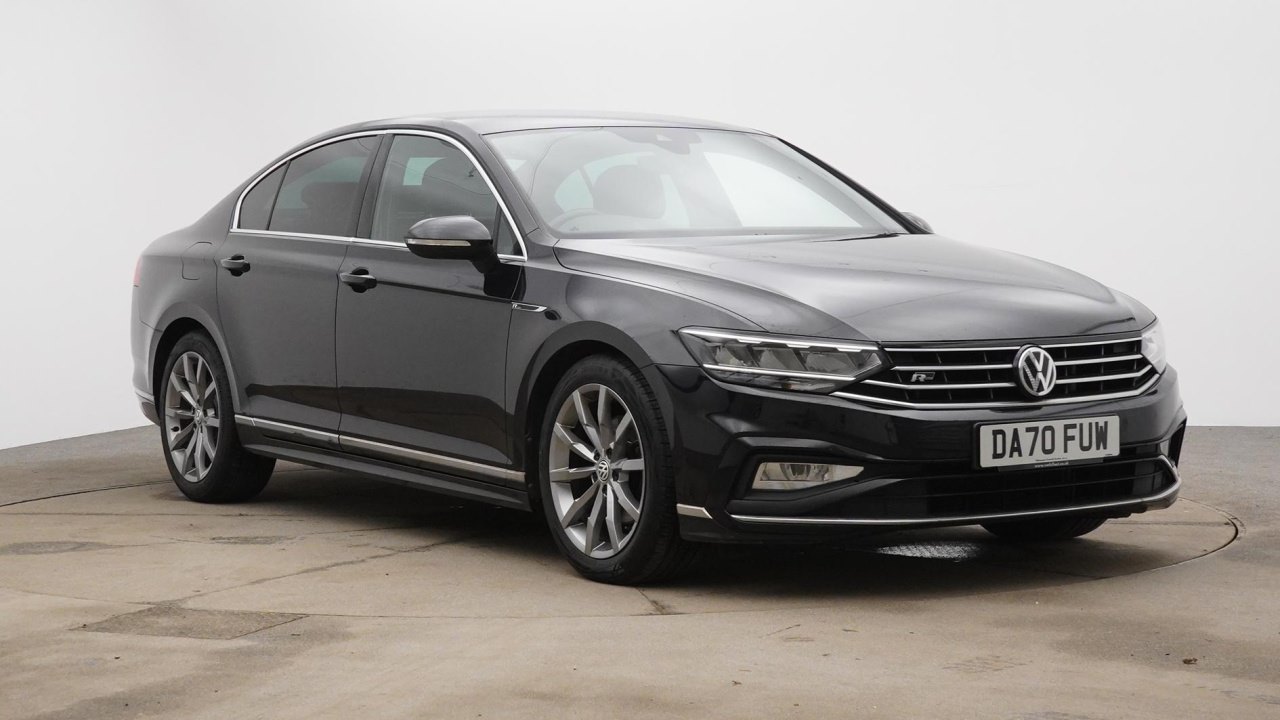 Main listing image - Volkswagen Passat