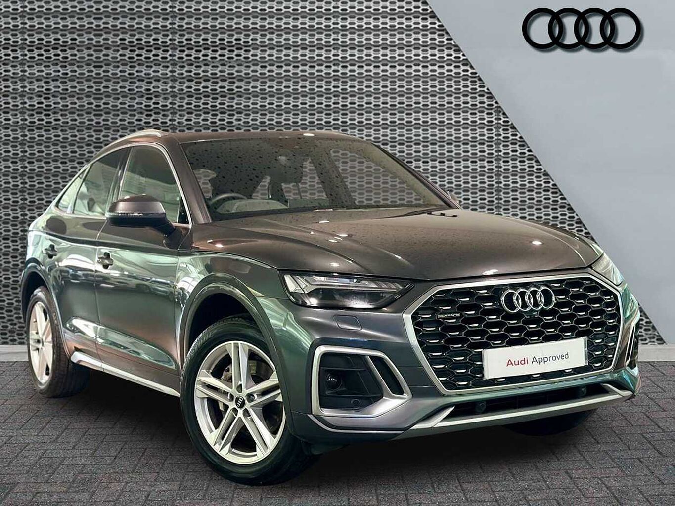 Main listing image - Audi Q5 Sportback