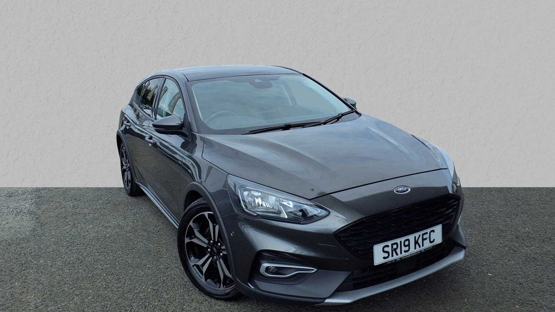 Main listing image - Ford Focus Active