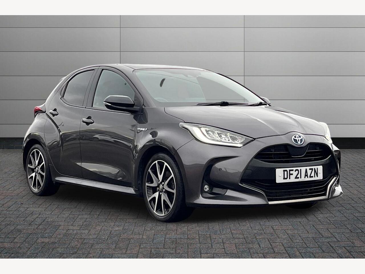 Main listing image - Toyota Yaris