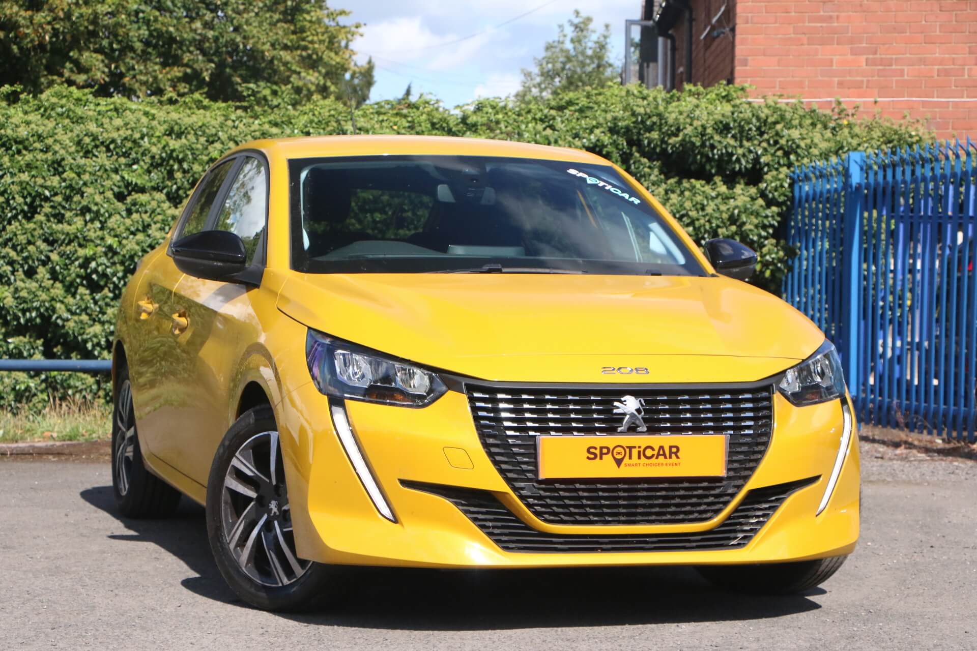 Main listing image - Peugeot 208