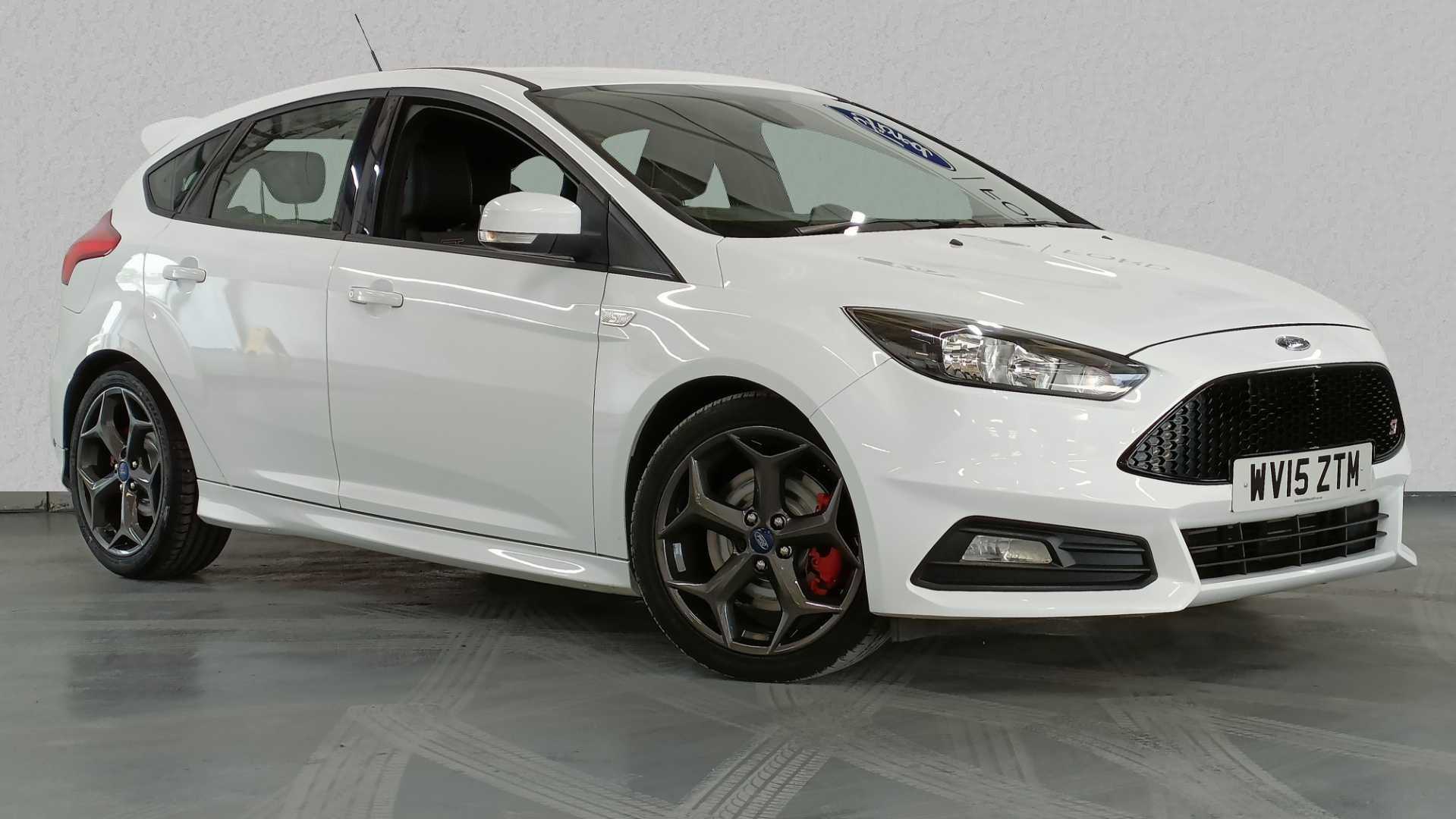 Main listing image - Ford Focus ST