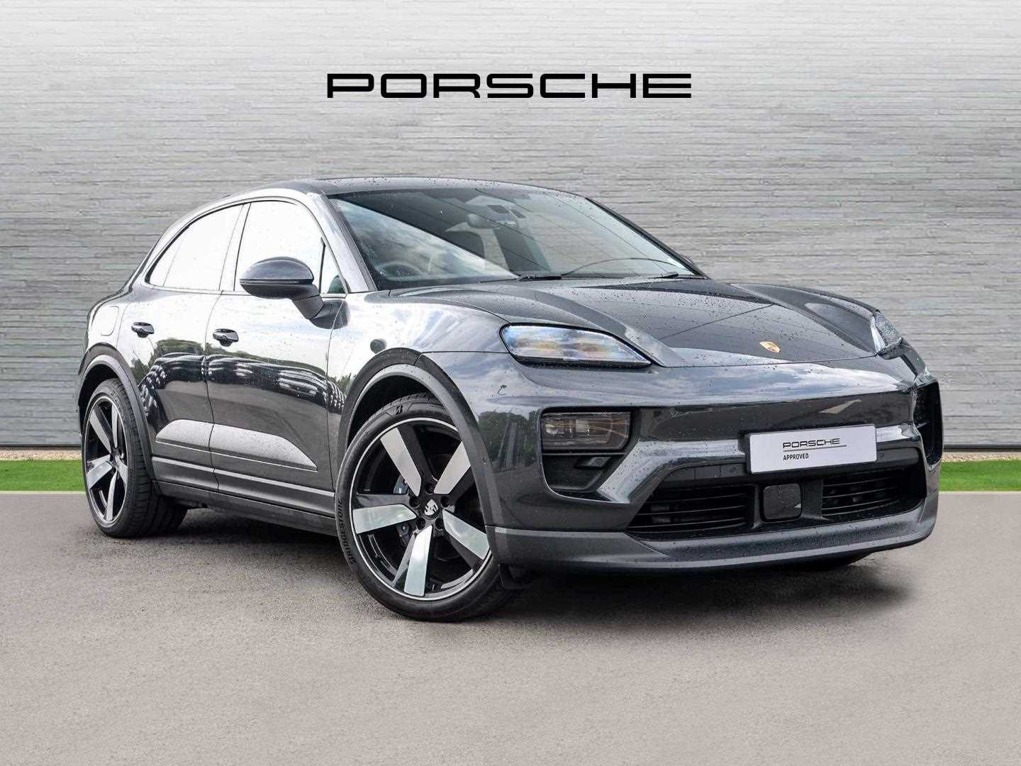 Main listing image - Porsche Macan