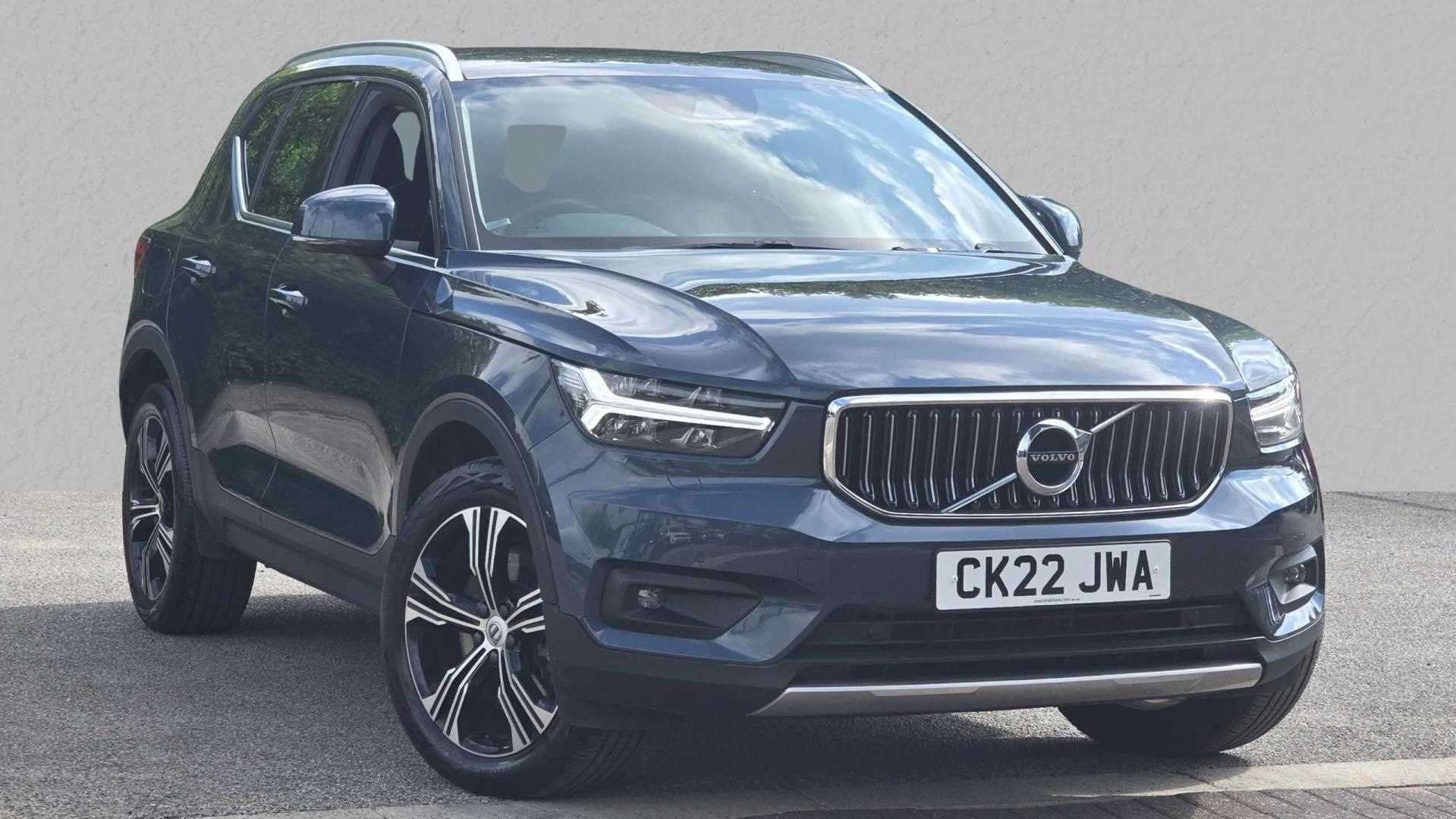 Main listing image - Volvo XC40 Recharge