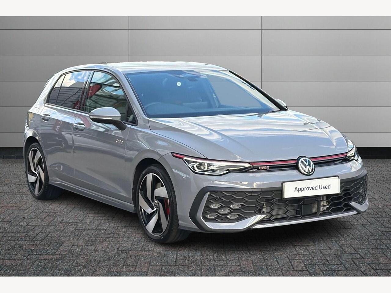 Main listing image - Volkswagen Golf