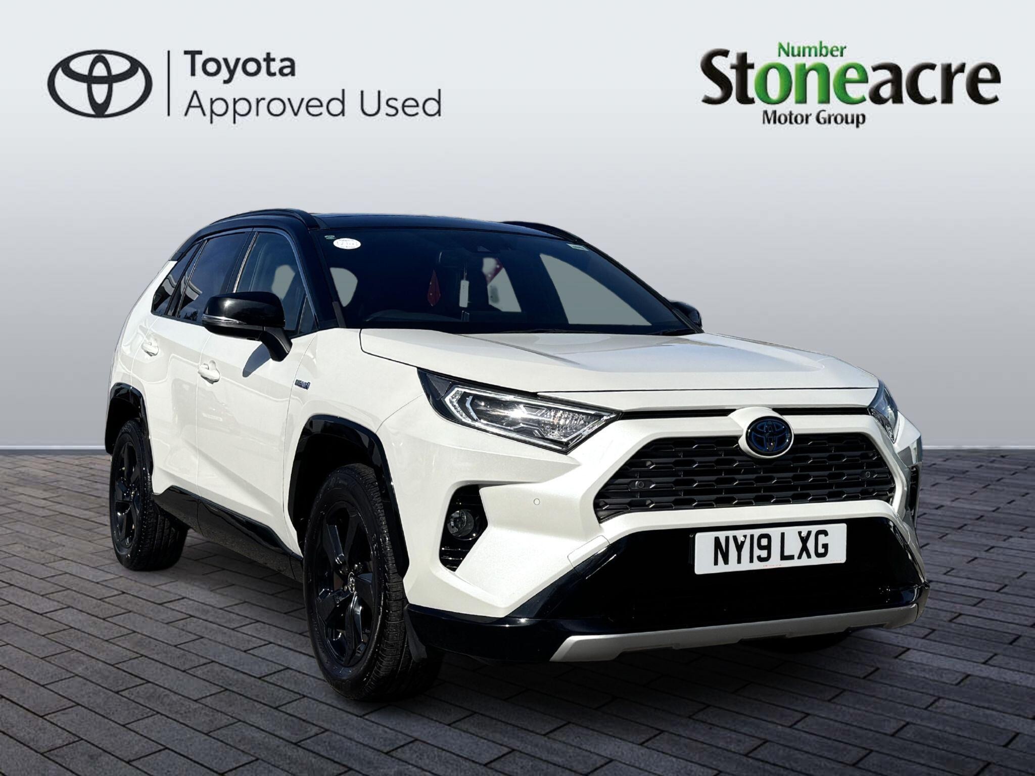 Main listing image - Toyota RAV4
