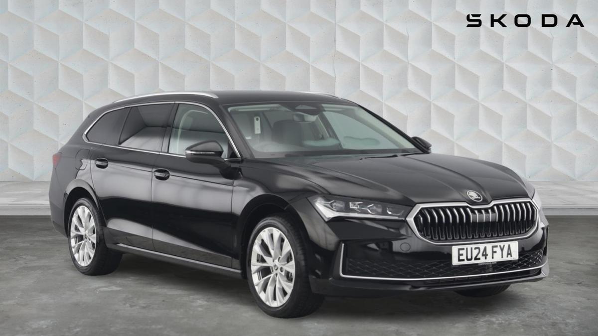 Main listing image - Skoda Superb Estate