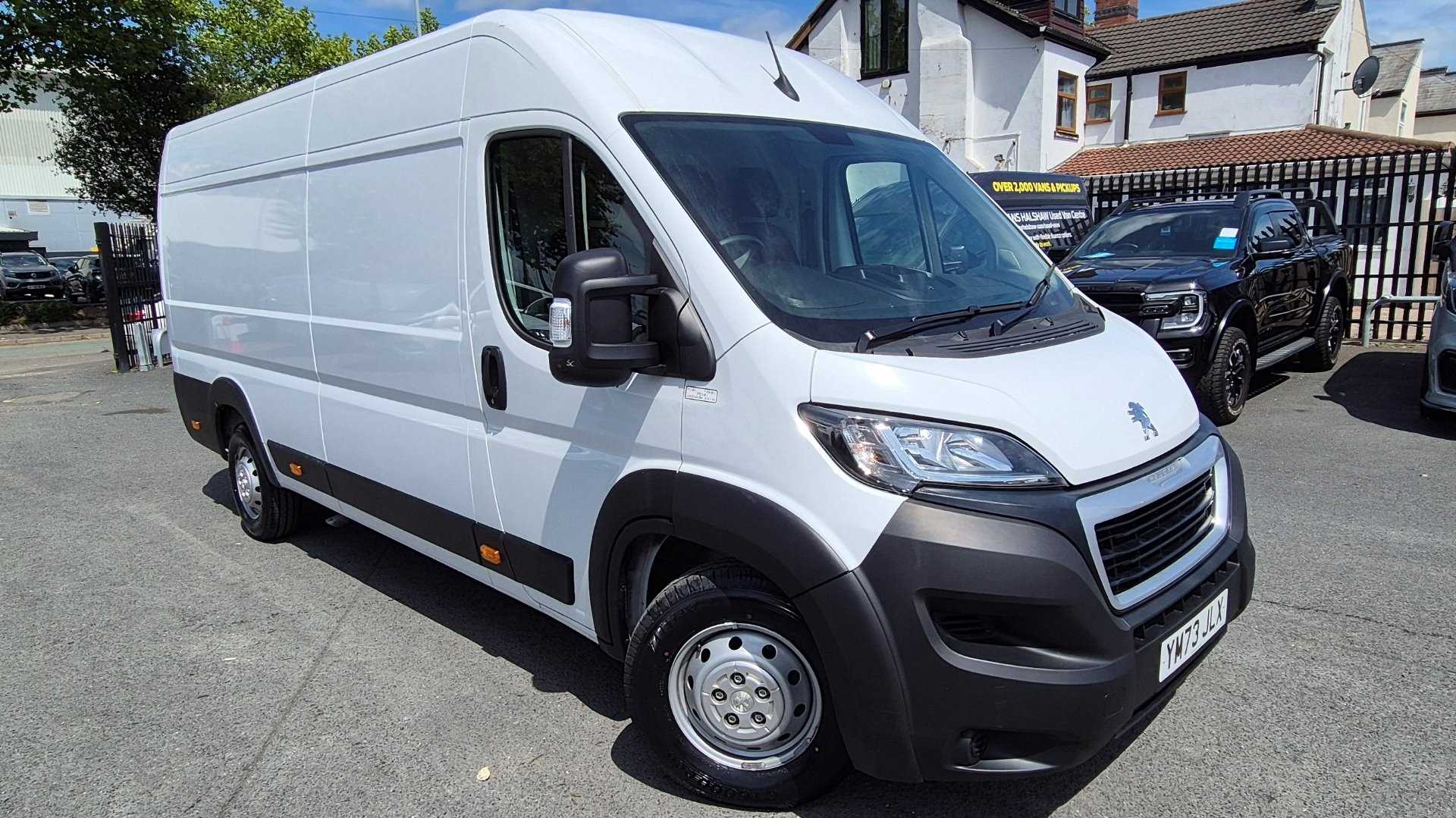 Main listing image - Peugeot Boxer