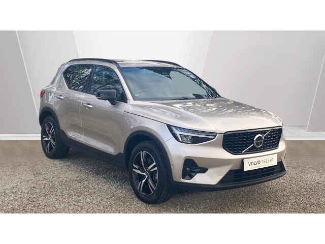 Main listing image - Volvo XC40