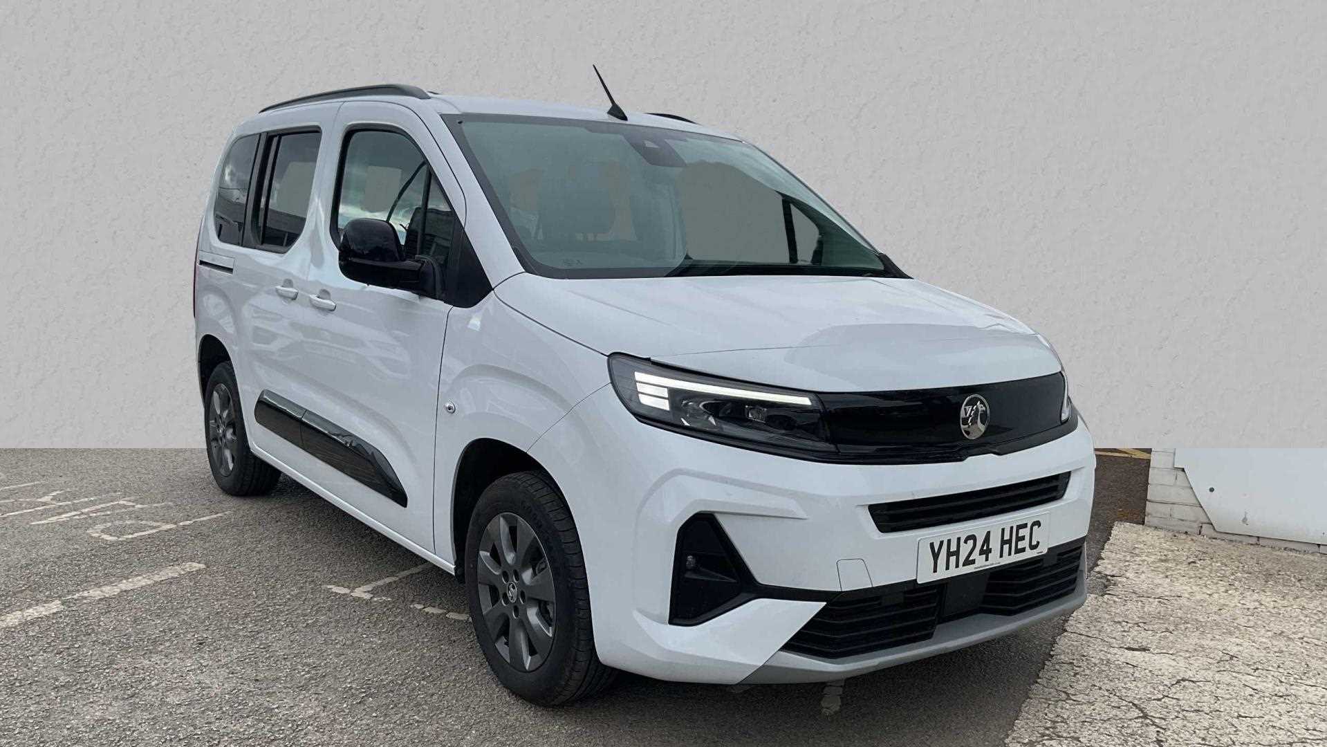 Main listing image - Vauxhall Combo Life-e