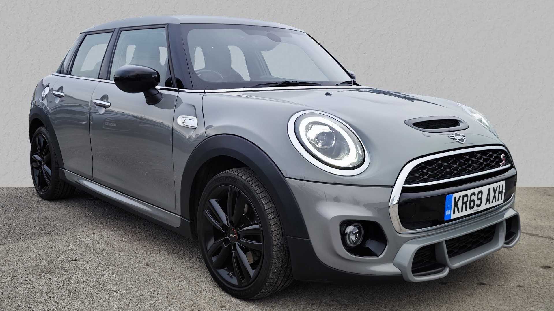 Main listing image - MINI Hatchback 5dr