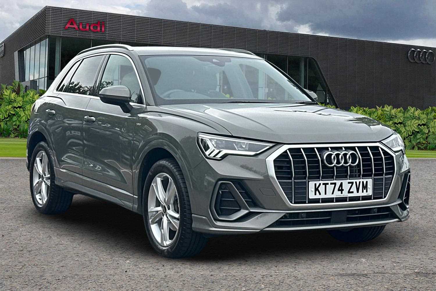 Main listing image - Audi Q3