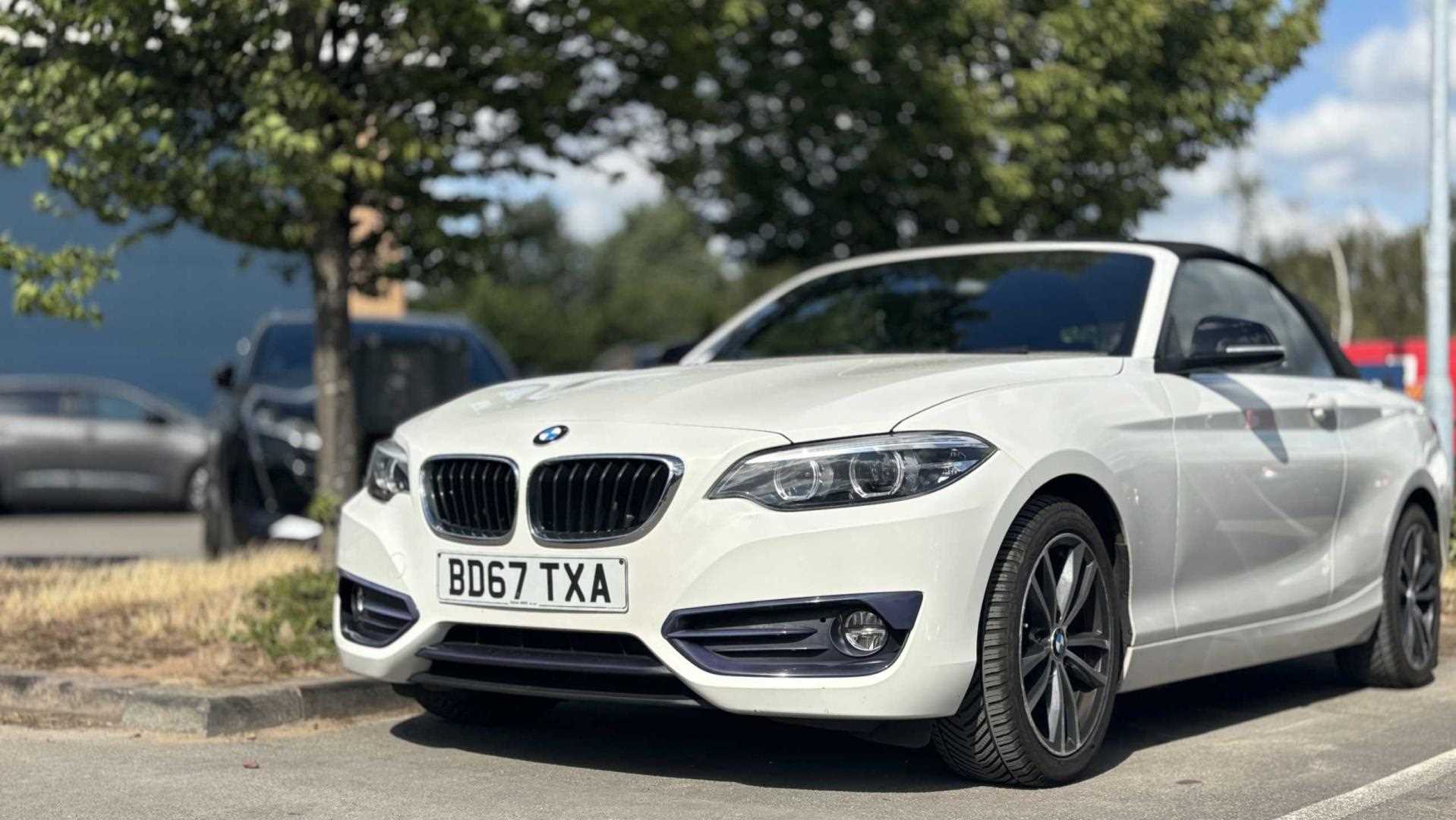 Main listing image - BMW 2 Series Convertible