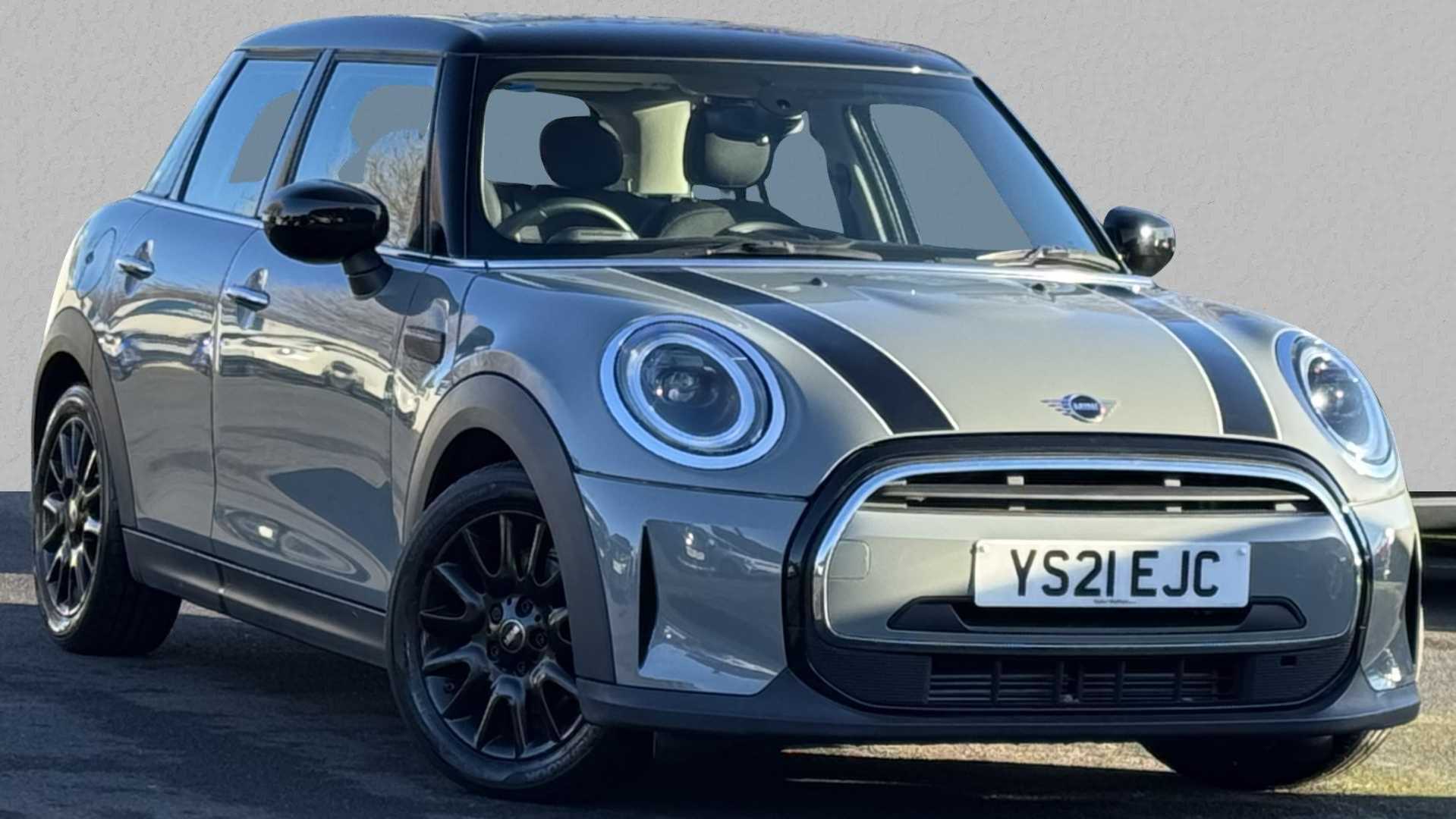 Main listing image - MINI Hatchback 5dr