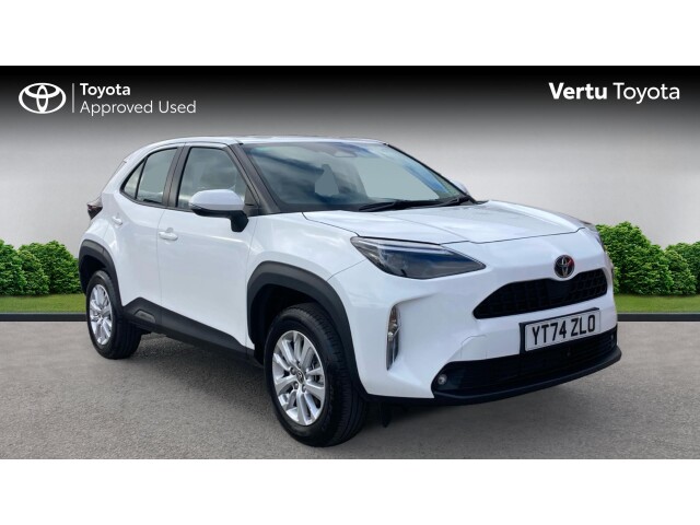 Main listing image - Toyota Yaris Cross