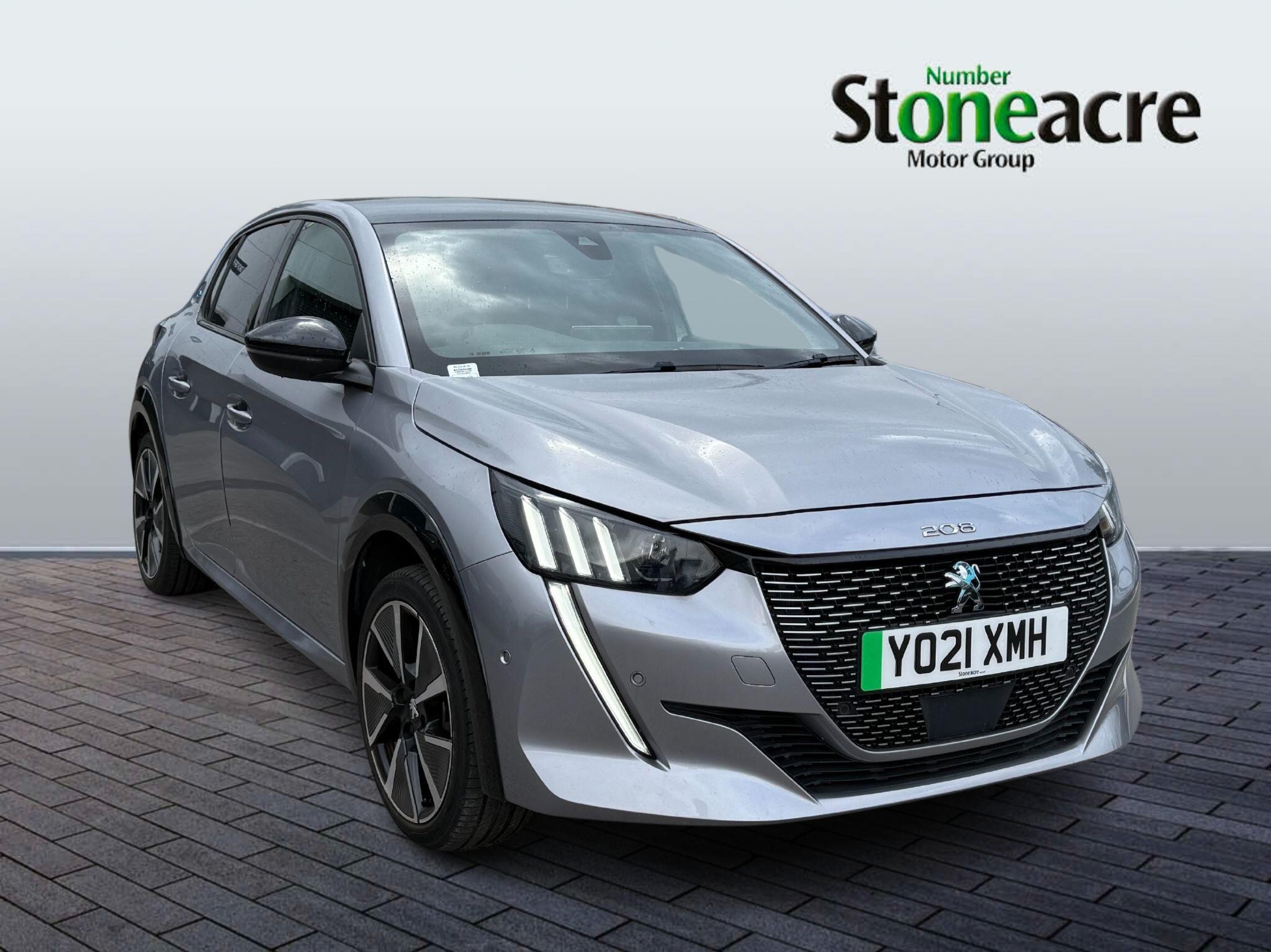 Main listing image - Peugeot e-208