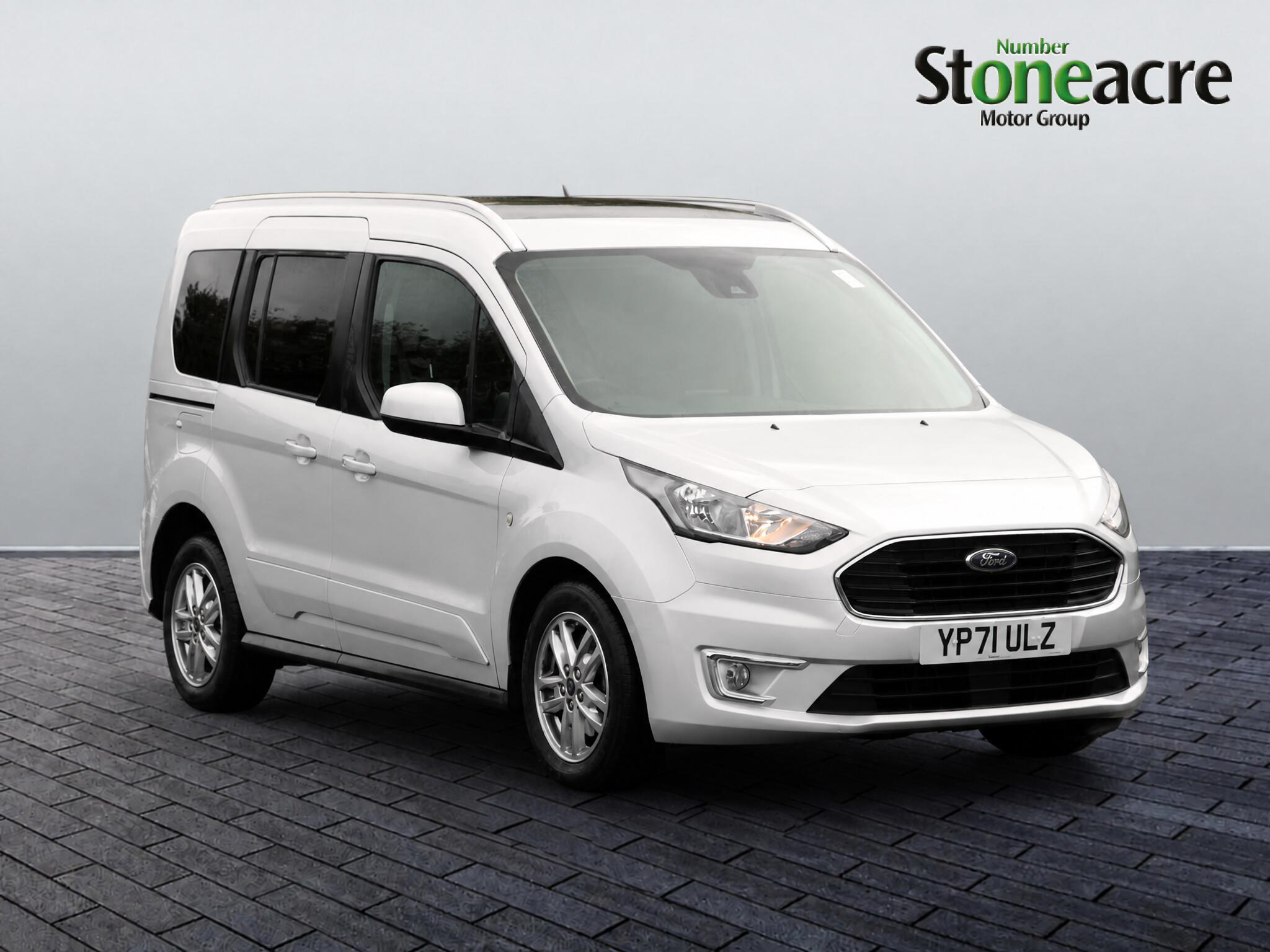 Main listing image - Ford Tourneo Connect