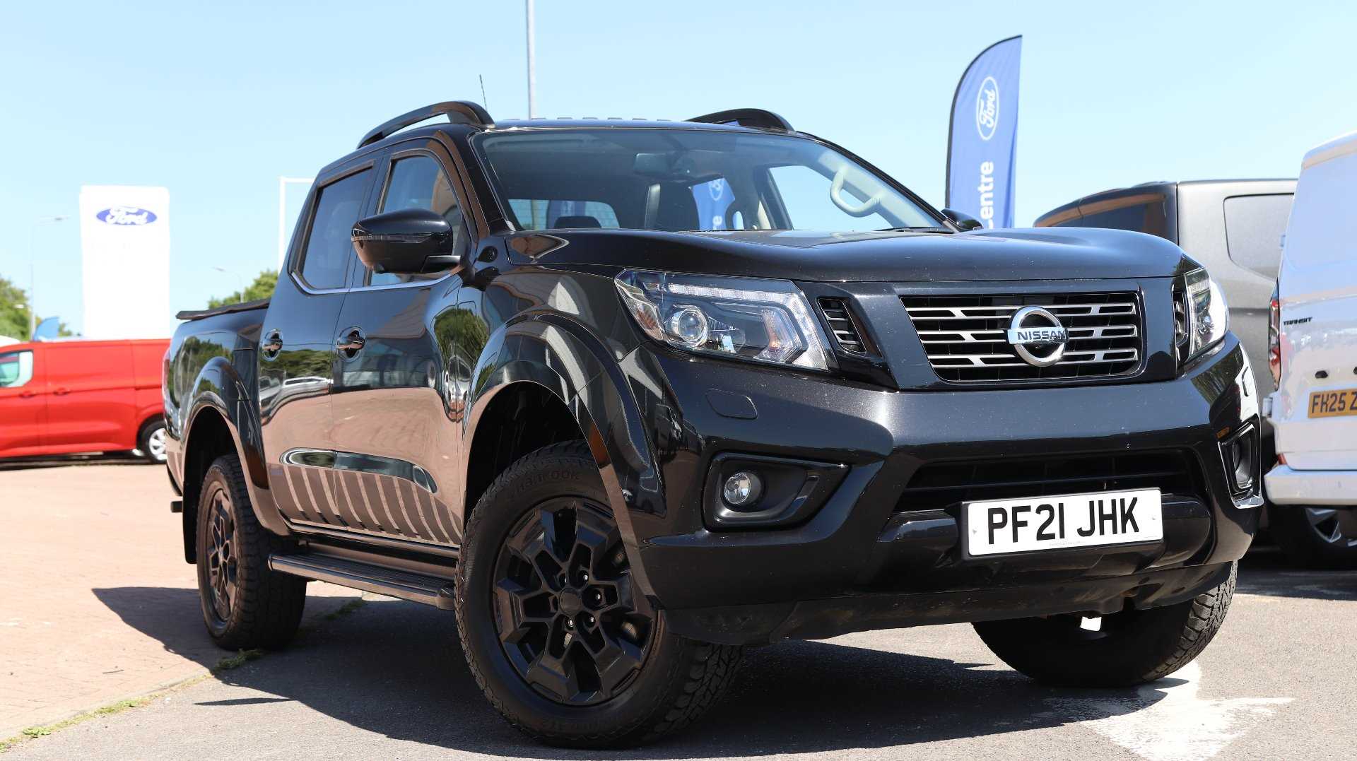 Main listing image - Nissan Navara