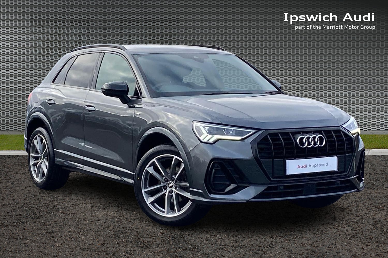 Main listing image - Audi Q3