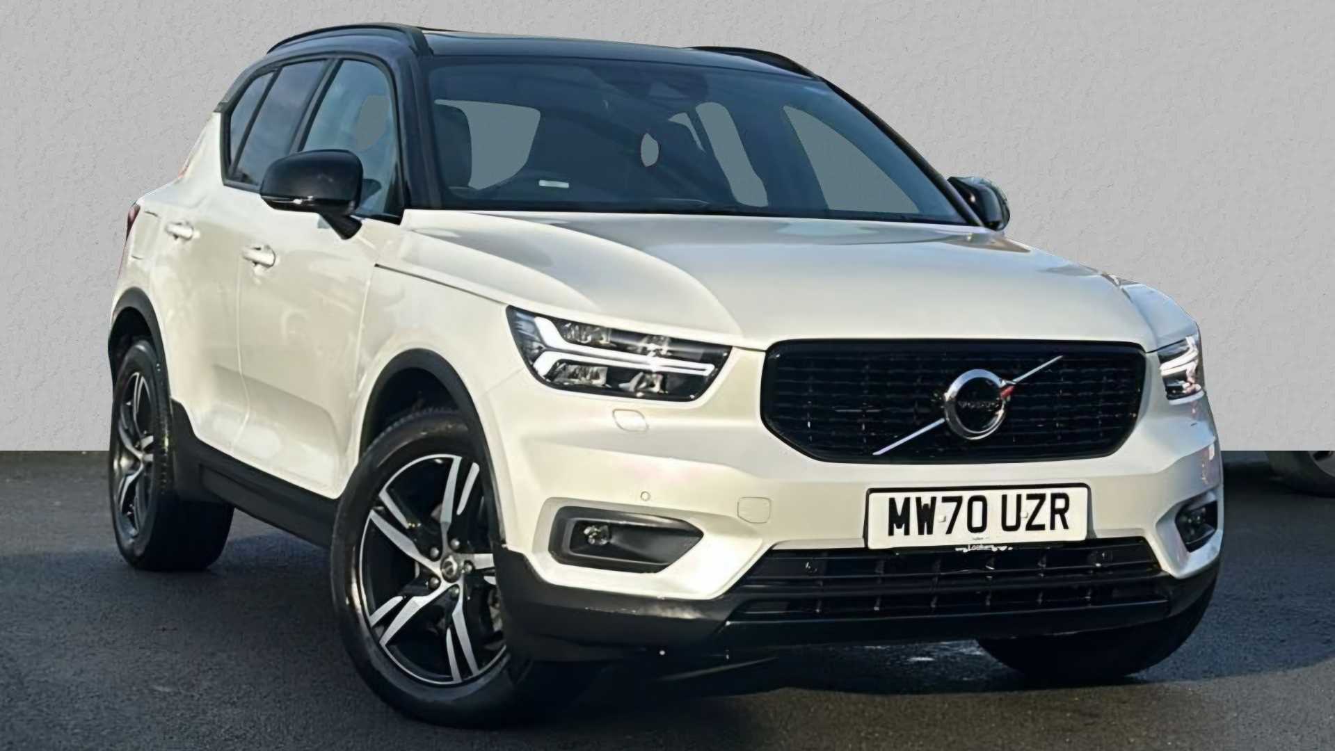 Main listing image - Volvo XC40