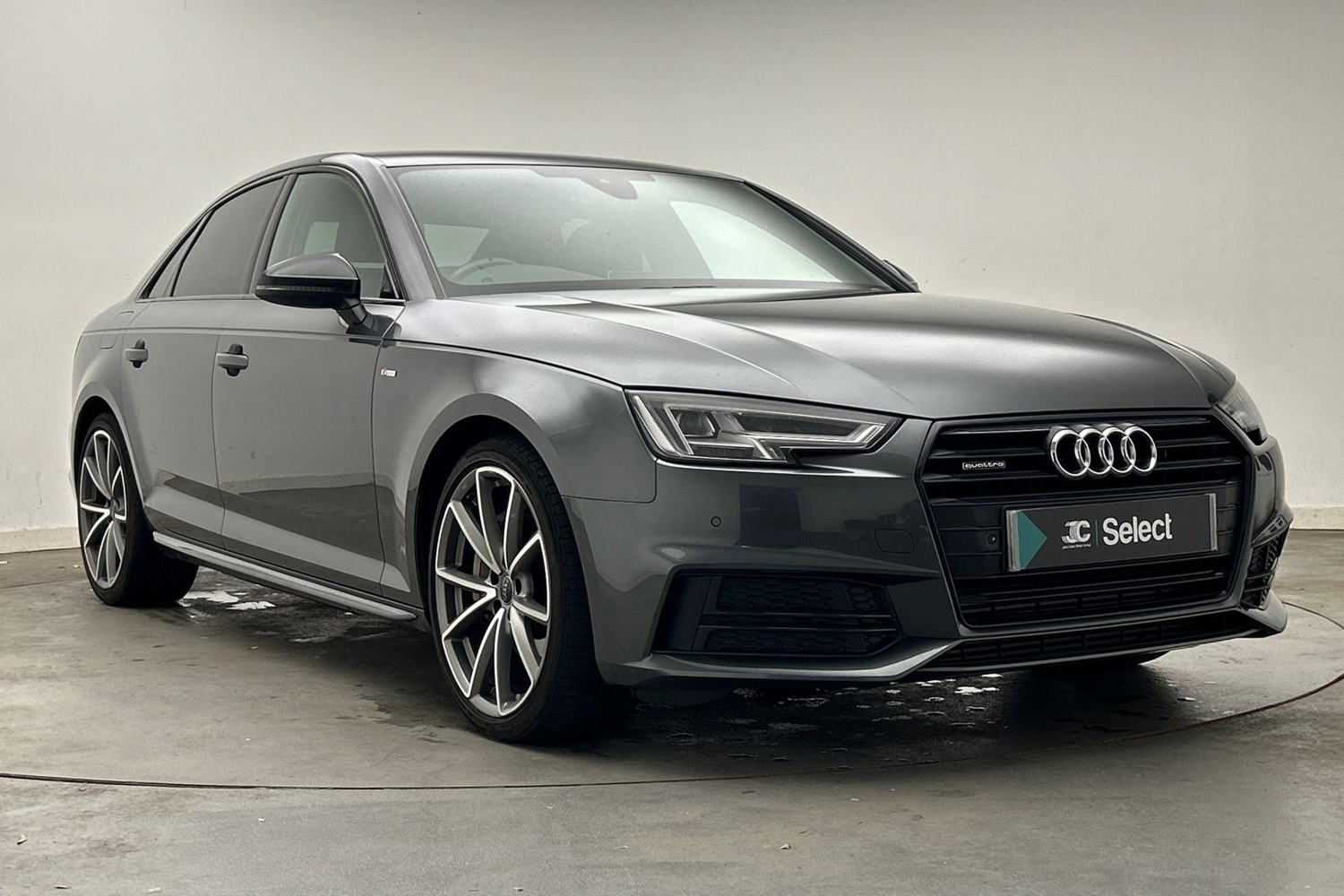 Main listing image - Audi A4
