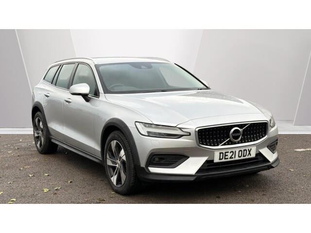 Main listing image - Volvo V60 Cross Country