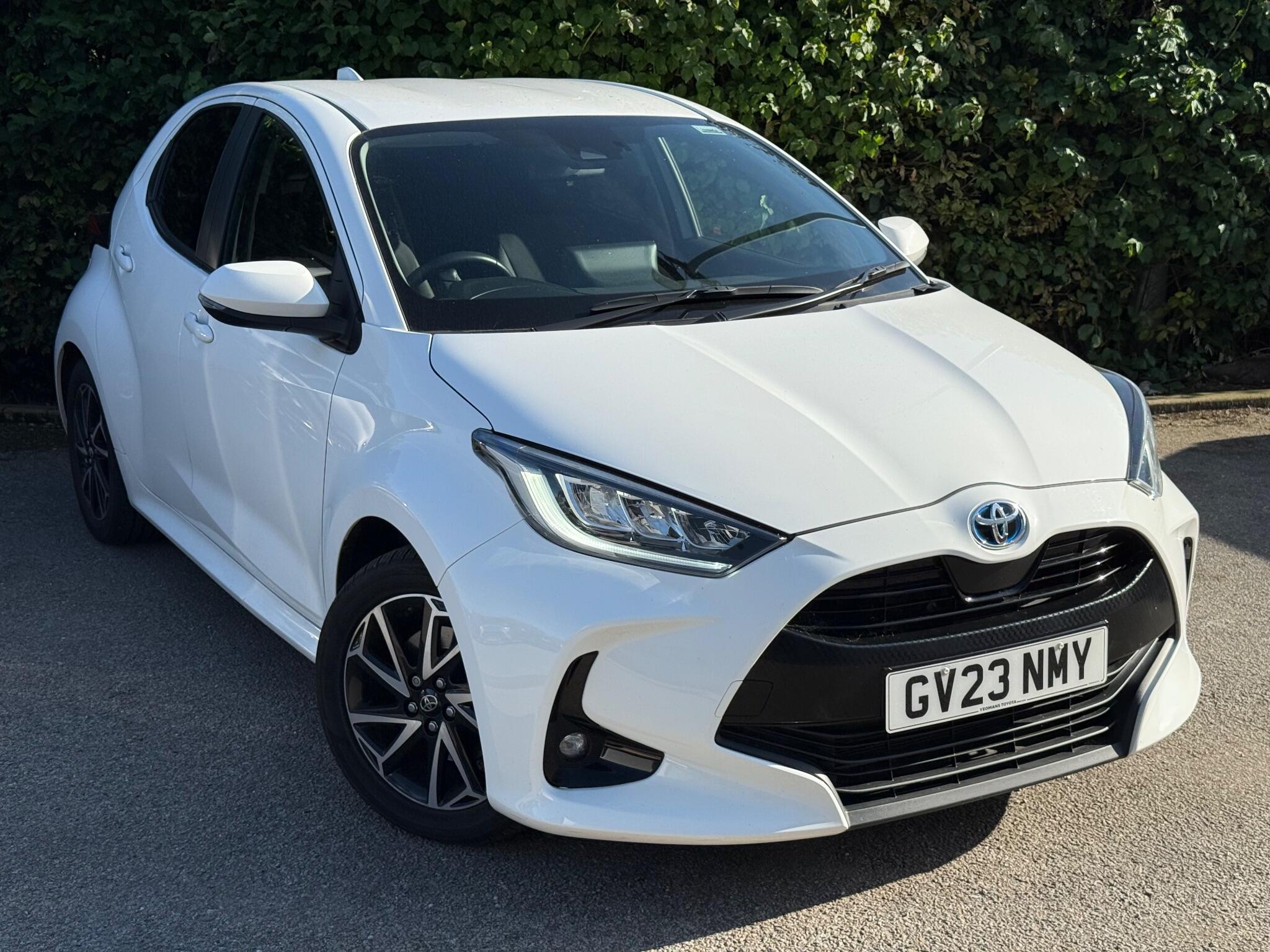 Main listing image - Toyota Yaris