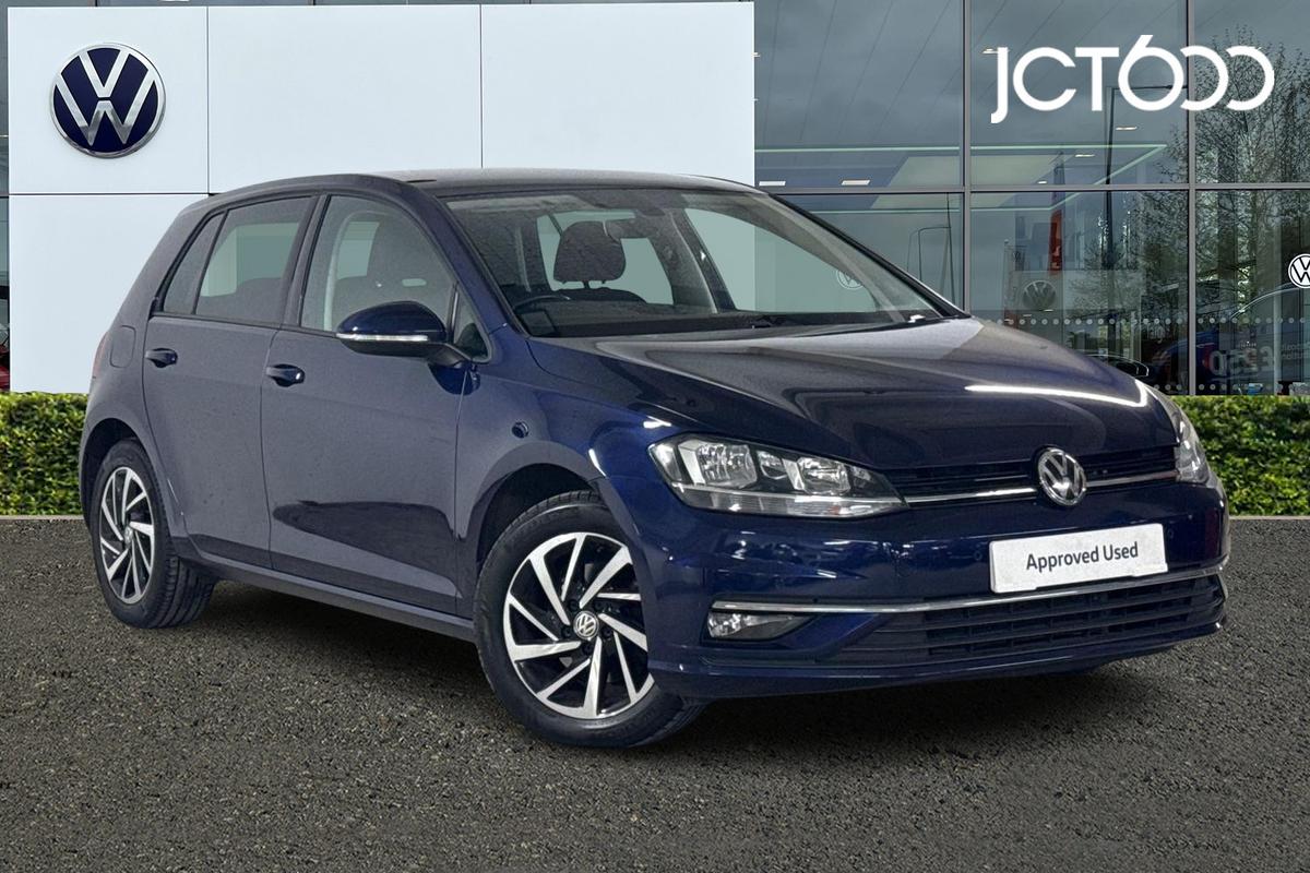 Main listing image - Volkswagen Golf