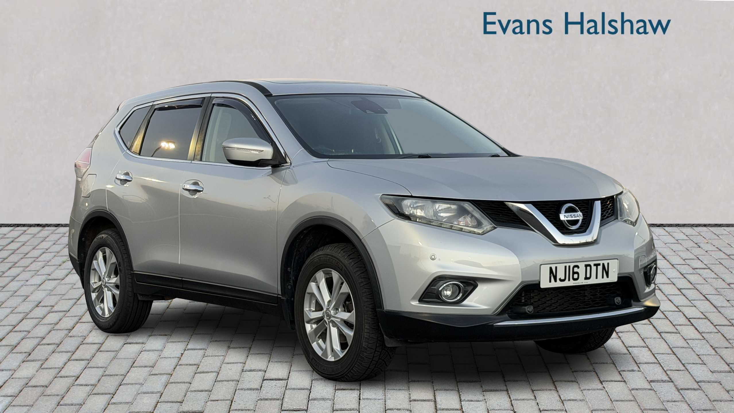 Main listing image - Nissan X-Trail
