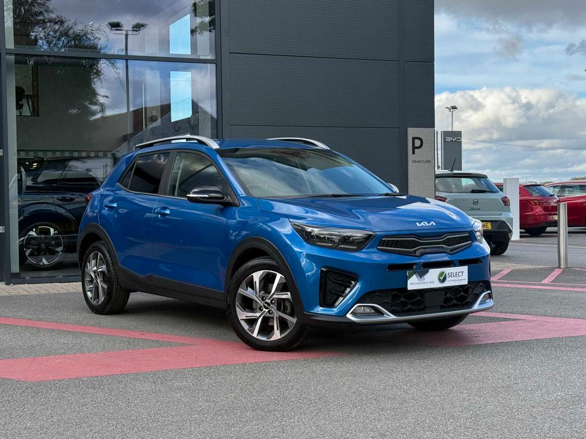Main listing image - Kia Stonic