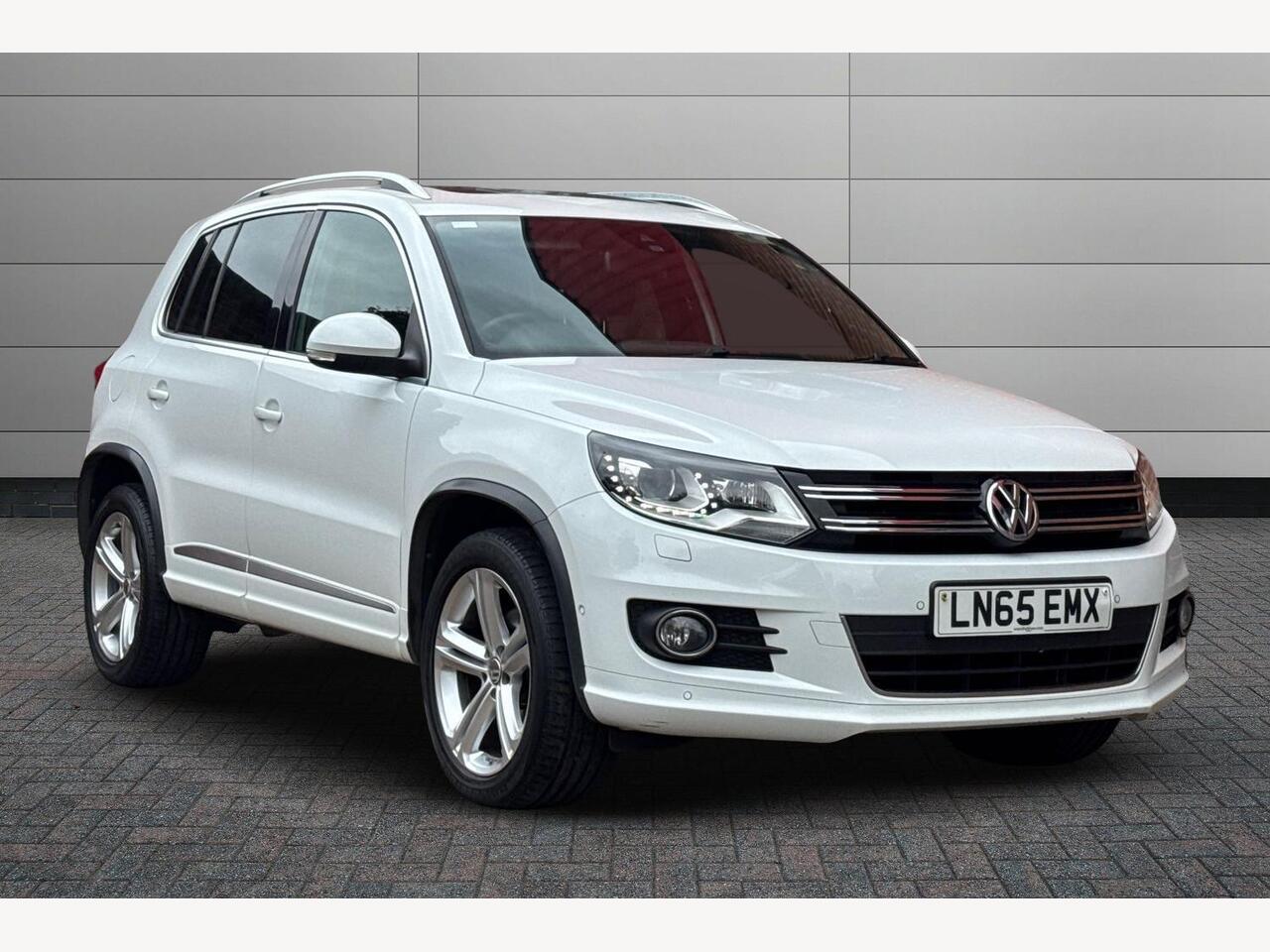 Main listing image - Volkswagen Tiguan