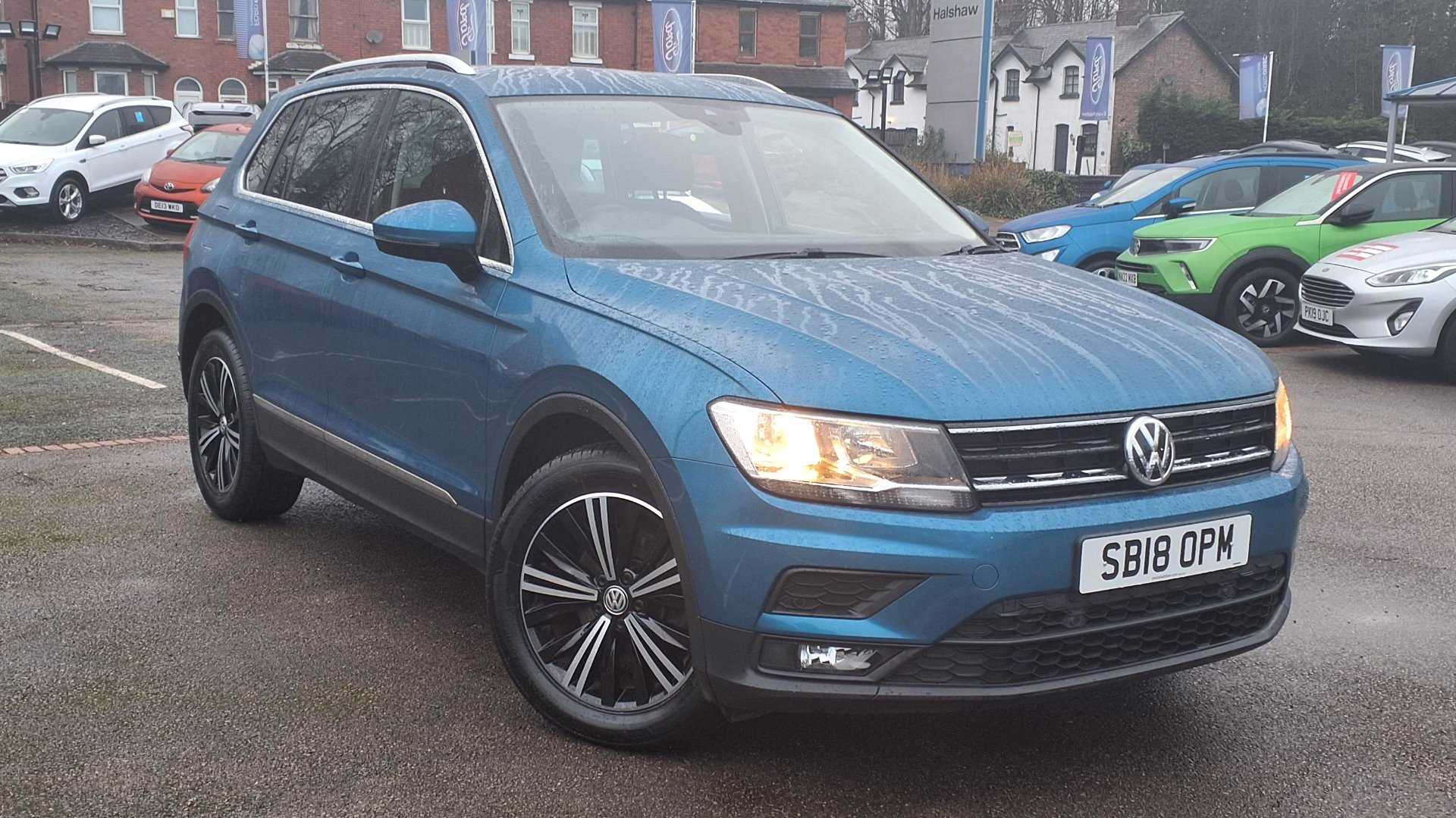 Main listing image - Volkswagen Tiguan