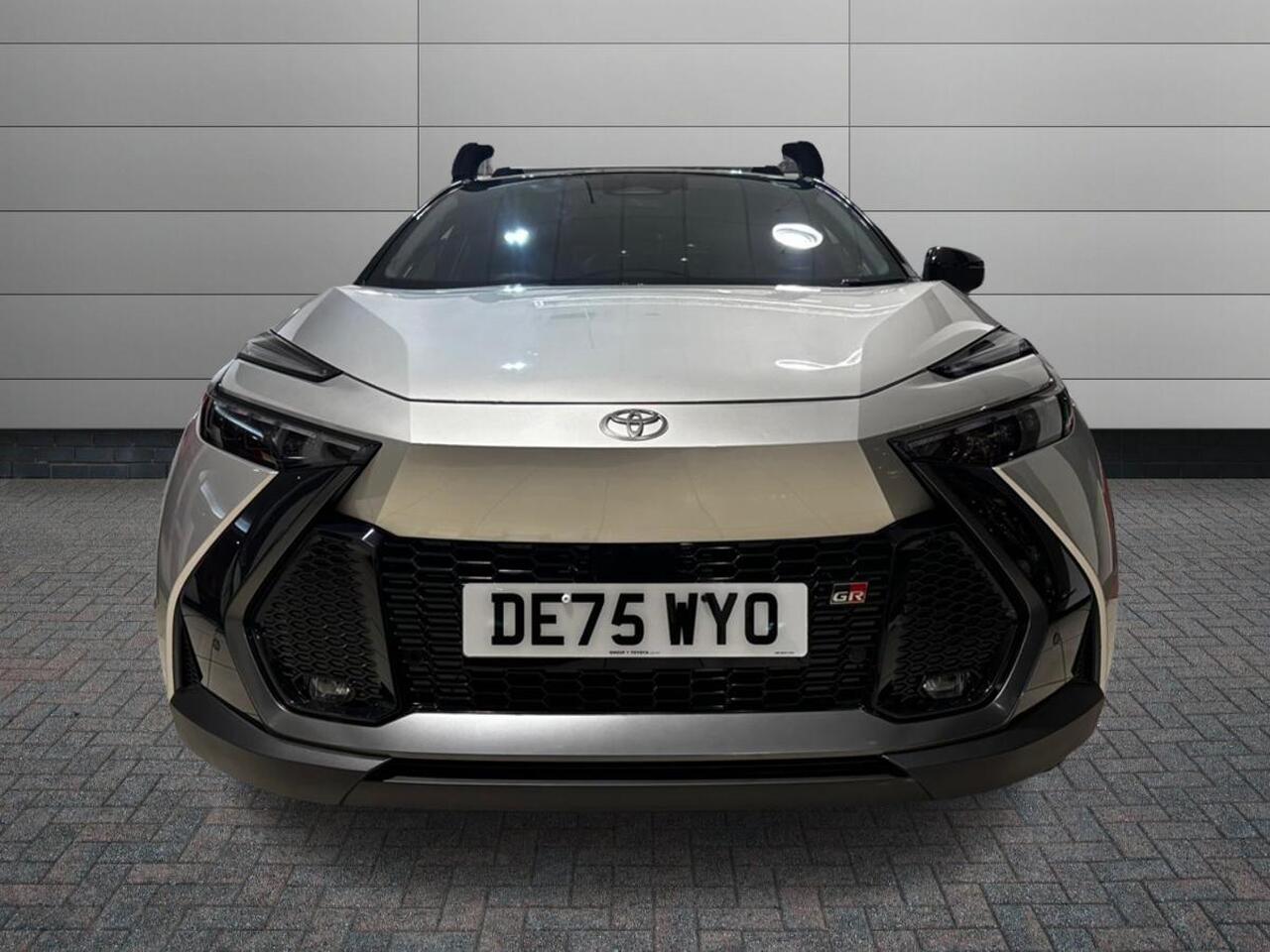 Main listing image - Toyota C-HR