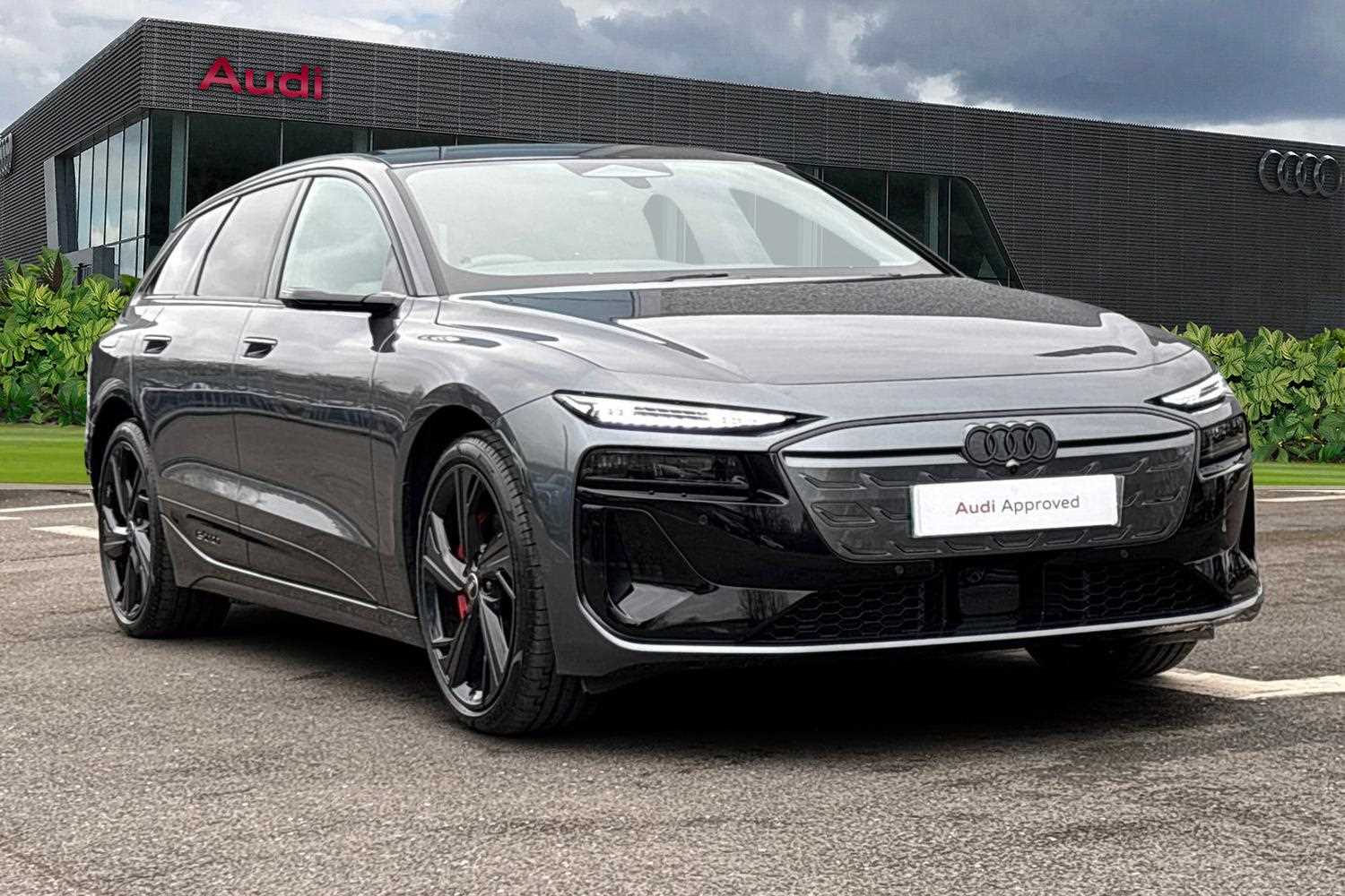 Main listing image - Audi e-tron
