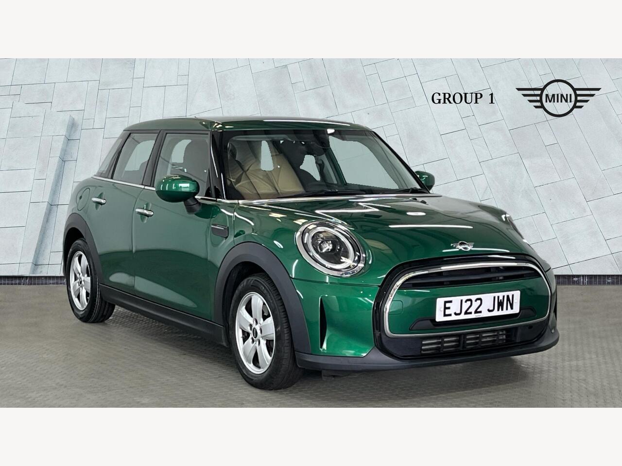 Main listing image - MINI Hatchback 5dr