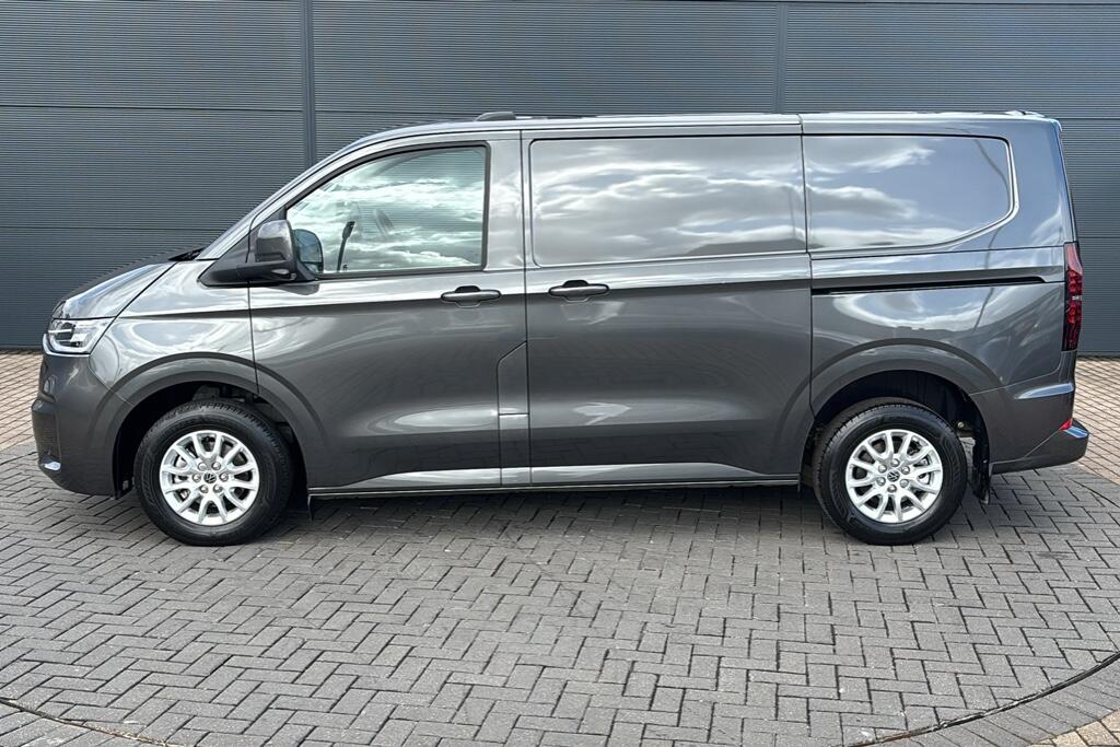 Main listing image - Volkswagen Transporter