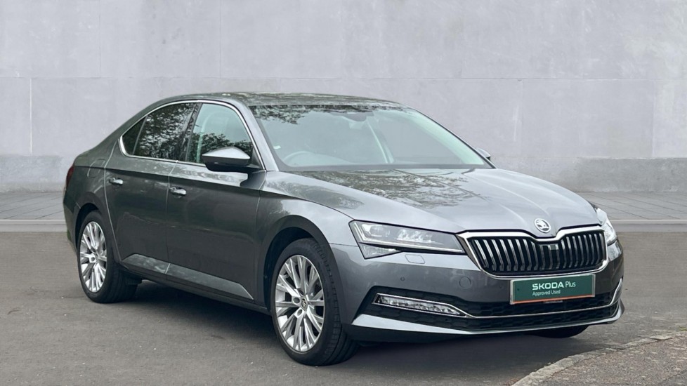 Main listing image - Skoda Superb