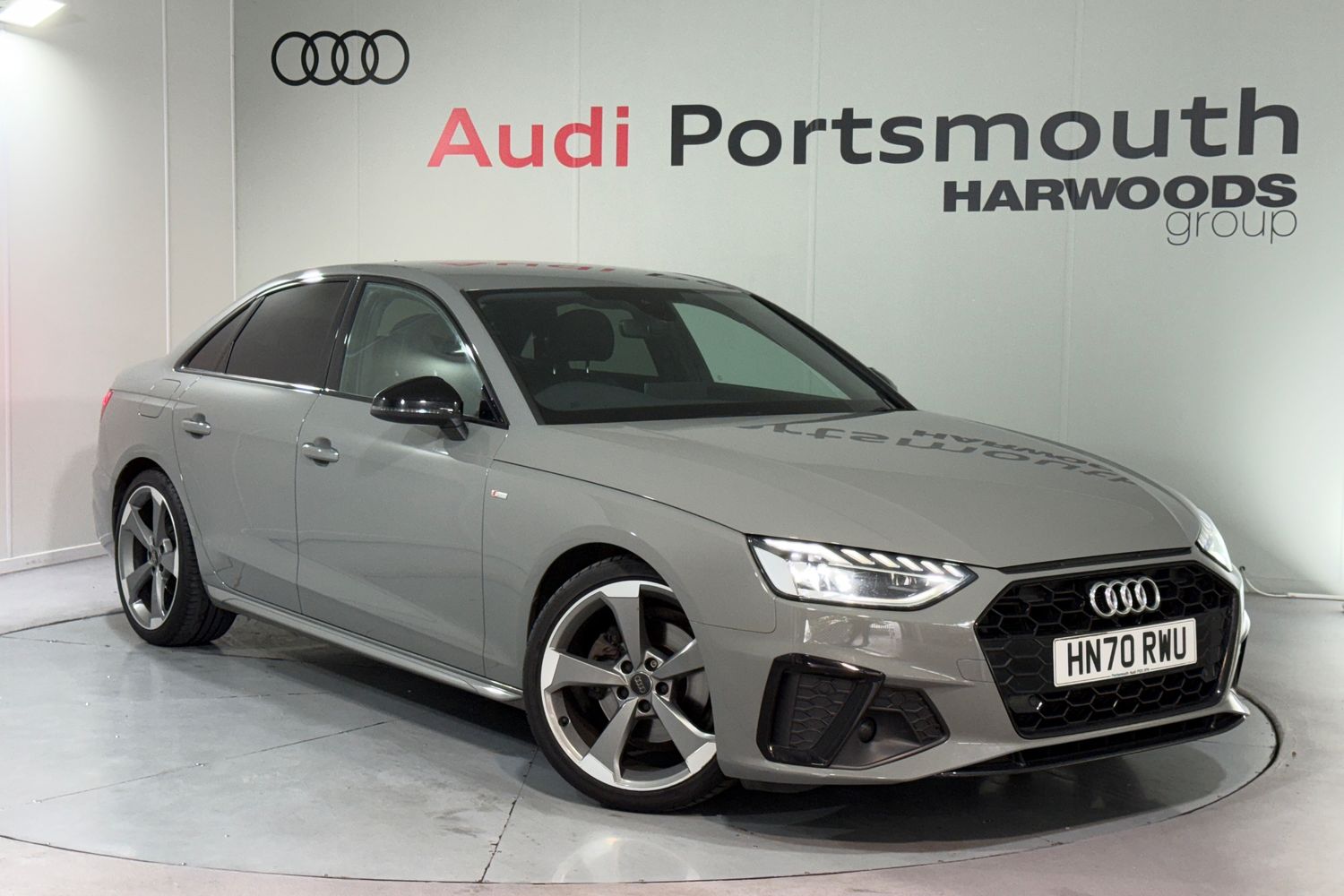 Main listing image - Audi A4