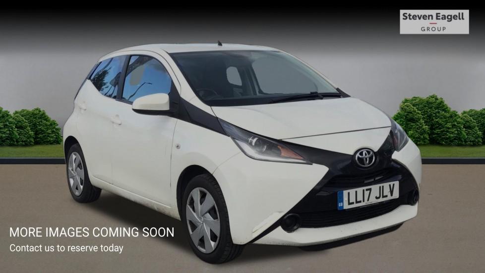 Main listing image - Toyota Aygo