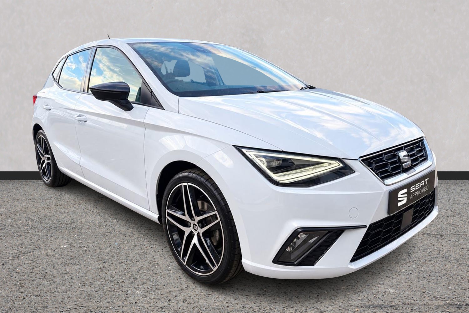 Main listing image - SEAT Ibiza