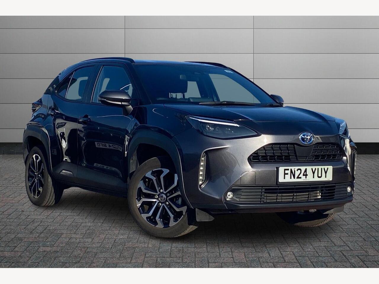 Main listing image - Toyota Yaris Cross