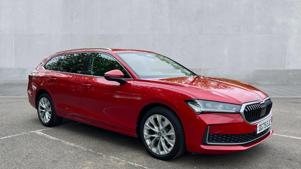 Main listing image - Skoda Superb Estate