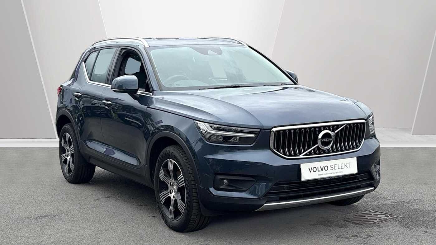 Main listing image - Volvo XC40