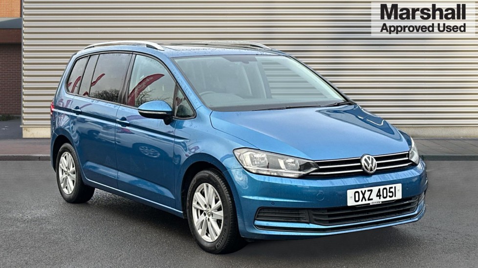 Main listing image - Volkswagen Touran