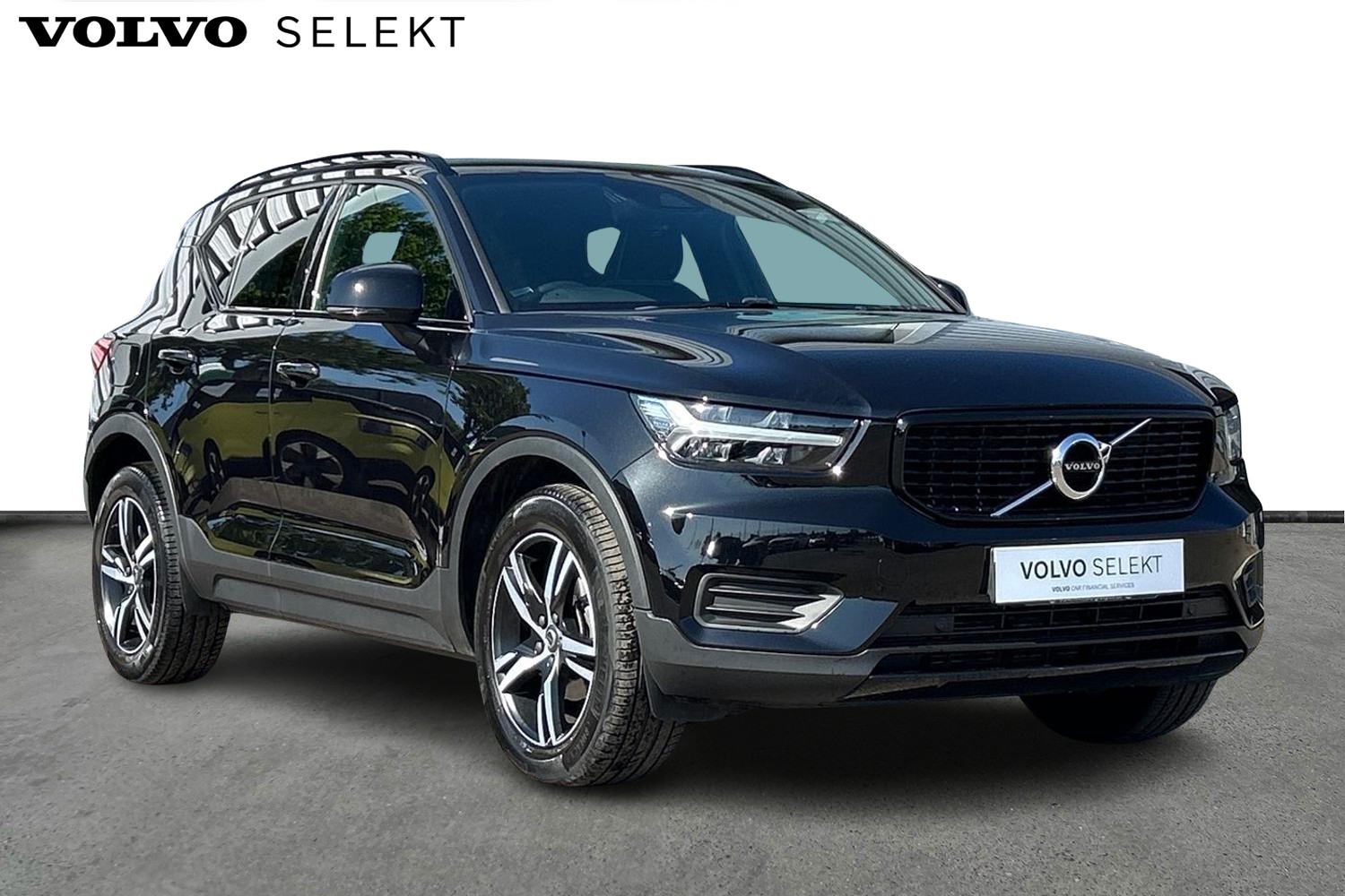 Main listing image - Volvo XC40