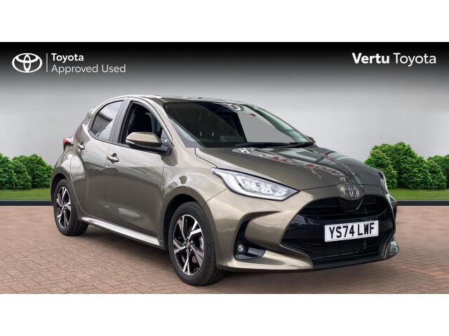 Main listing image - Toyota Yaris