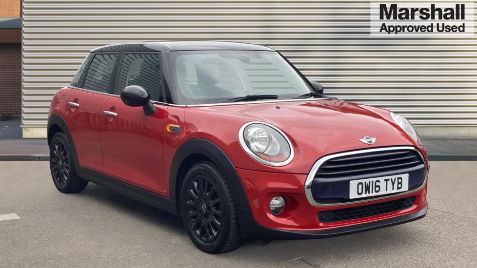 Main listing image - MINI Hatchback 5dr