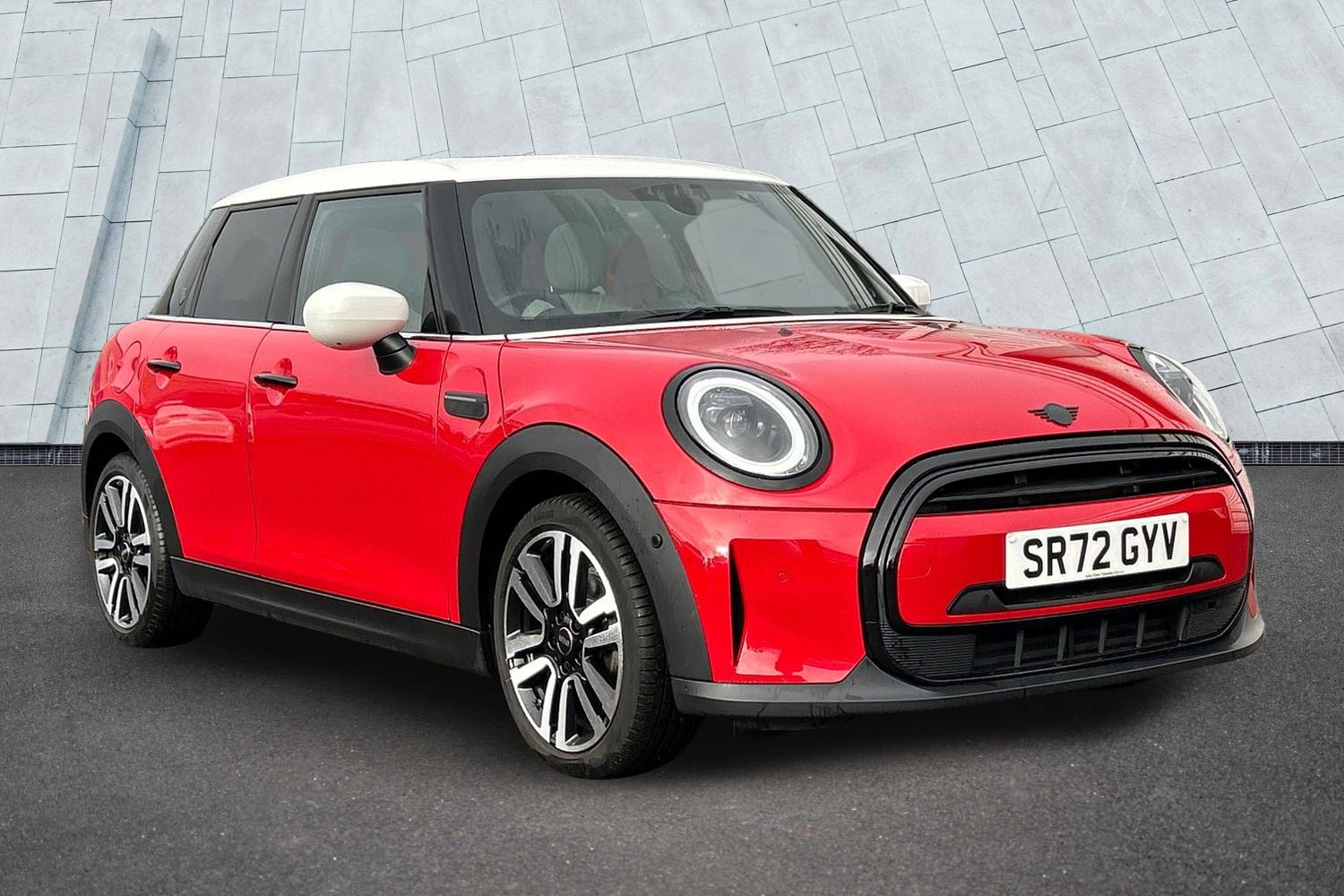 Main listing image - MINI Hatchback 5dr