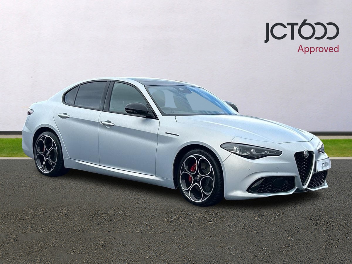 Main listing image - Alfa Romeo Giulia